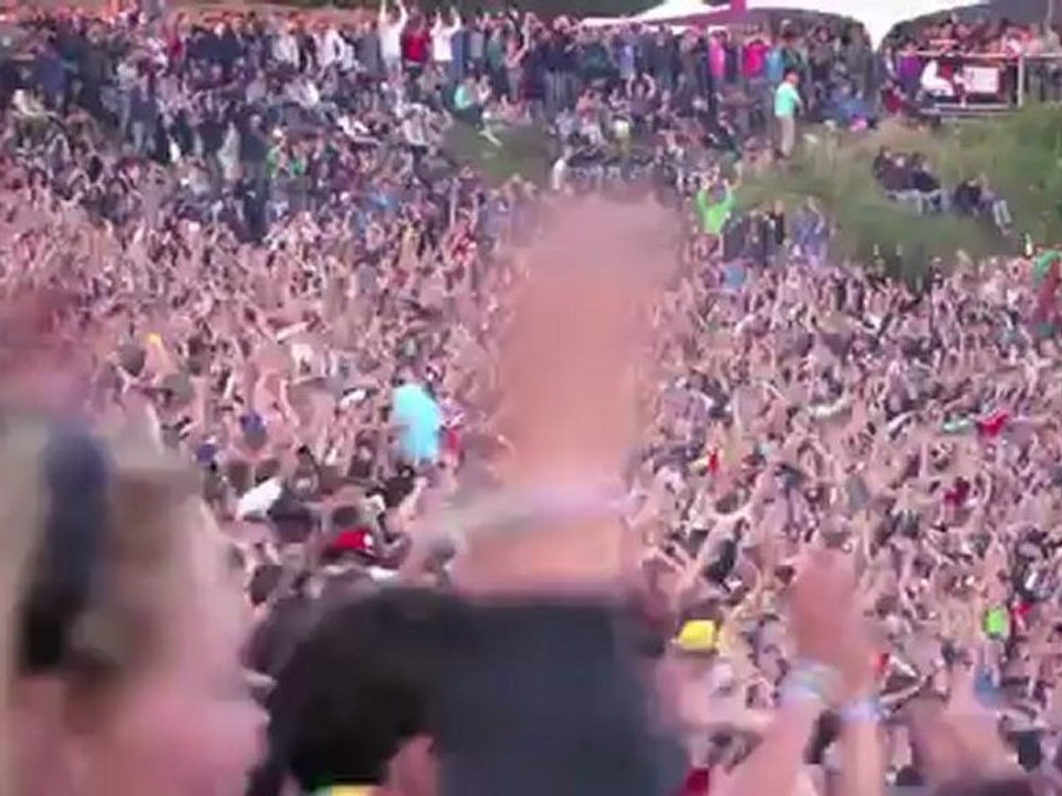 OfficialDjRobertS - Liquideep - Alone (Robert S Extended Mix) [H.264 720p]