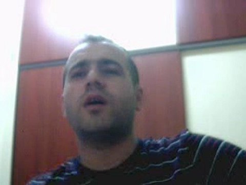 Süper Bi Yorum BEN BENDE DEĞİLİM BU GÜN