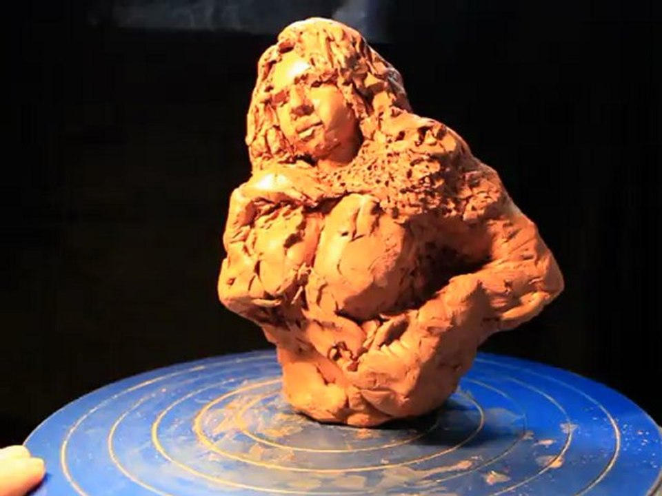 sculpture de Pelisse CREATION LOUI SRUNEMBERG ARTISTE PEINTRE SCULPTEUR