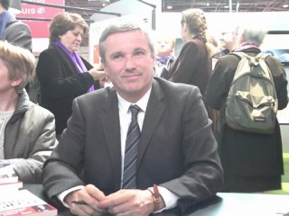 Dupont Aignan et l'Union Européenne _ On n'a pas à sortir du continent où on est !