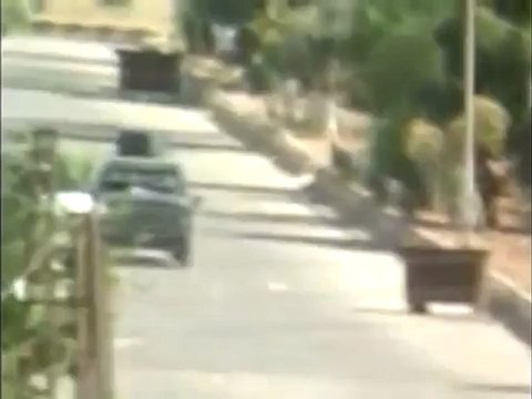 Syria فري برس حماه المحتلة اقتحام حي جنوب الملعب بالمصفحات والدبابات والشبيحة 19 6 2012 Hama