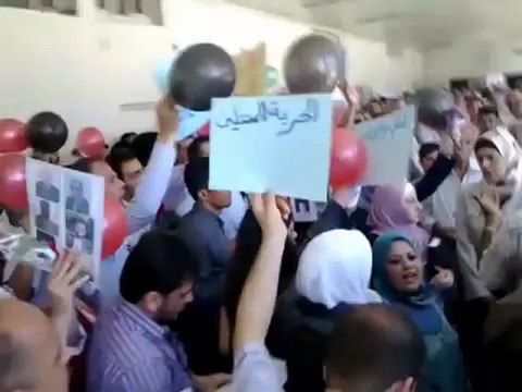 Syria فري برس حلب القصر العدلي اعتصام المحامين الأحرار 19 6 2012ج1 Aleppo