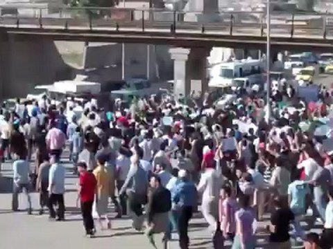 Syria فري برس السكري أروع مقطع لتشييع الشهيد احمد وضاح ستر 19 6 2012 Aleppo