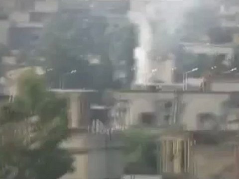 Syria فري برس حمص الحولة احراق احد المنازل على ايدي الشبيحة 19 6 2012 Homs