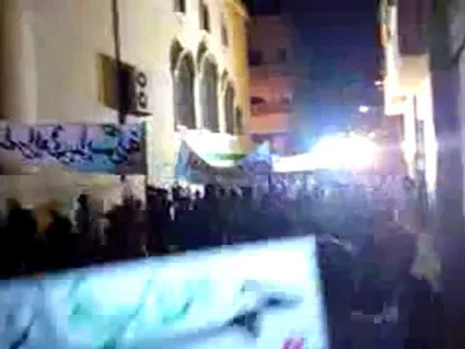 Syria فري برس حماه المحتلةالمناخ مسائية تهتف للشهداء وتطالب بعدم التراجع 18 6 2012 Hama