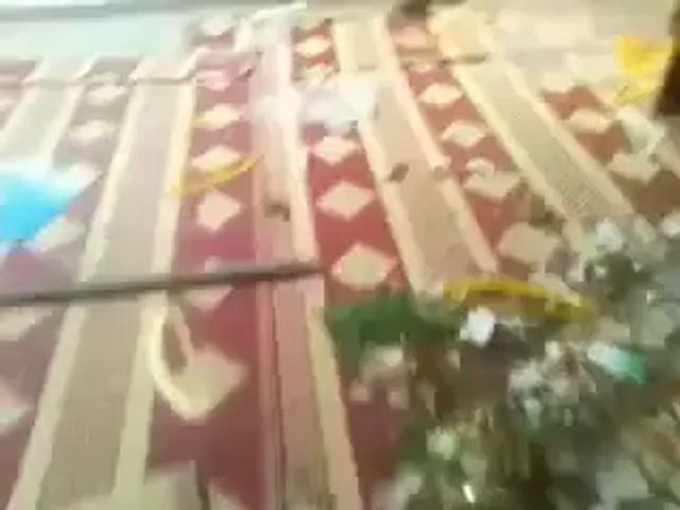 Syria فري برس حرق البيوت والمحال التجارية في حمص  حي الربيع العربي  18 6 2012 Homs