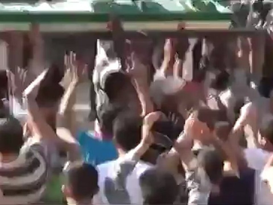 Syria فري برس ادلب معرة النعمان تشييع الشهيد مازن حامد القندح 18 6 2012 ج2 Idlib