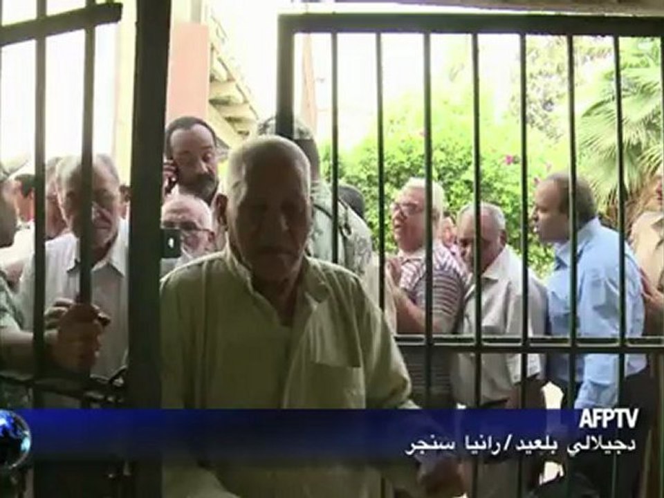 تضارب المعلومات بشأن وفاة حسني مبارك