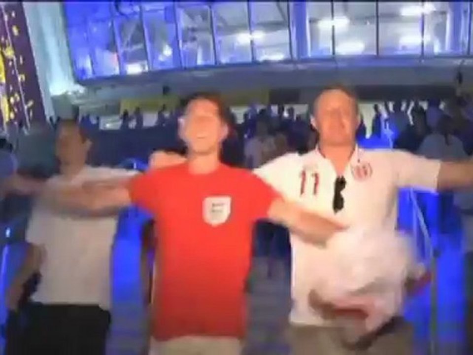 England-Fans machen Nacht zum Tag