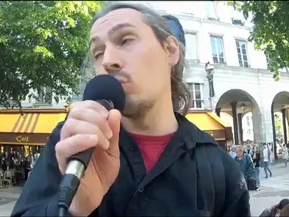 Le 12M à Paris _ témoignages de citoyens français non résignés ! (Manifestation mondiale)