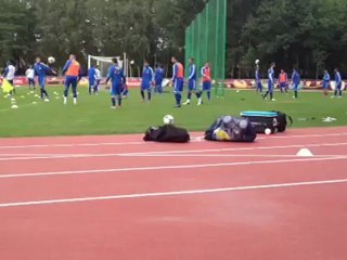 Η μπάλα πέφτει κάτω στον Μήτρογλου