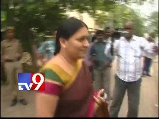 MLA Kavitha questioned by ACB in liquor scam