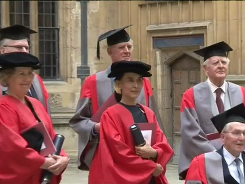 Suu Kyi visita Oxford