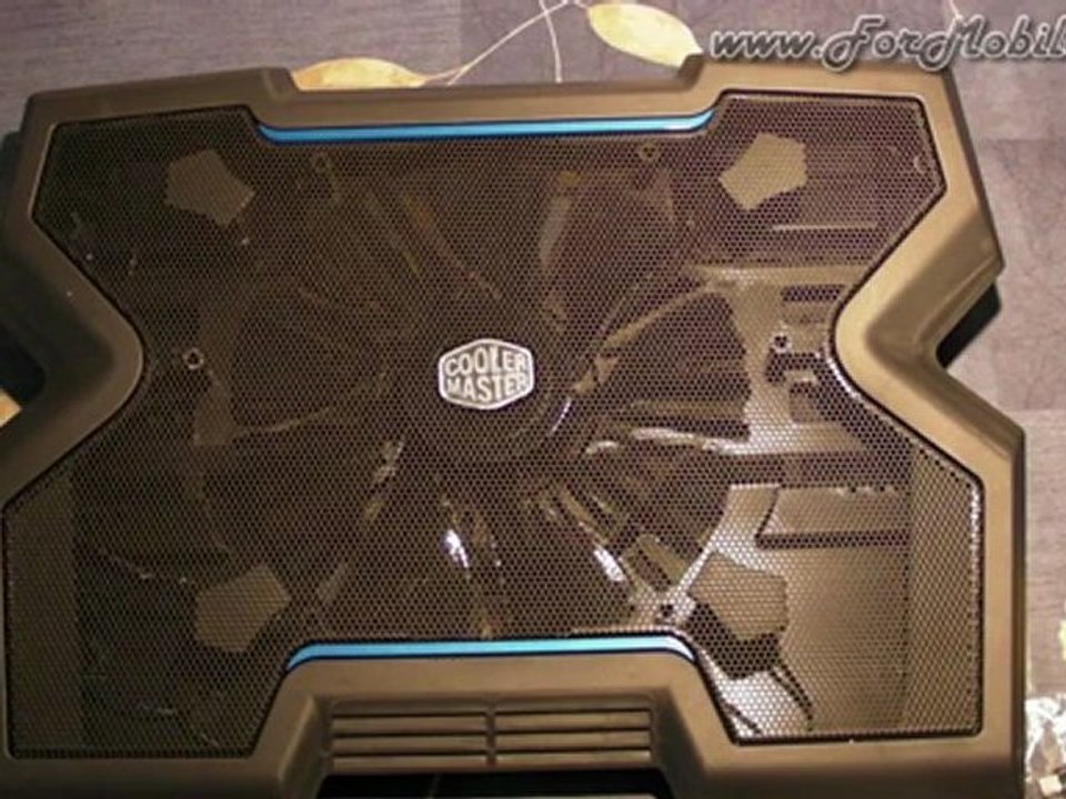Unboxing di Cooler Master NotePal X3 - esclusiva italiana !