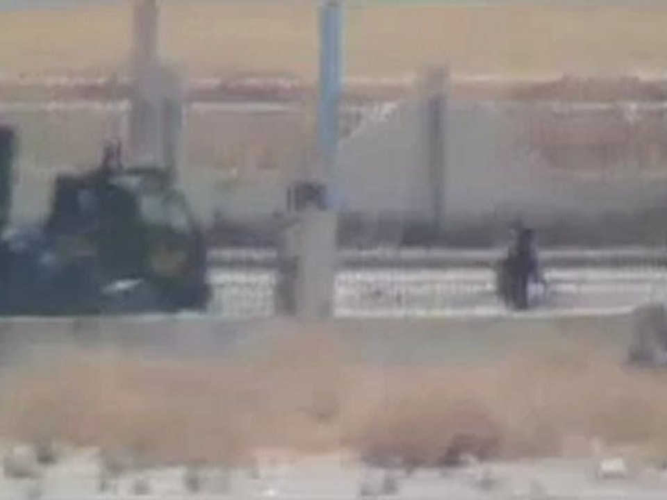 Syria فري برس حماه المحتلة قصف على حي جنوب الملعب بحماة 20 6 2012 Hama