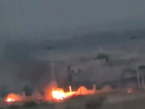 Syria فري برس حماه المحتلة حي مشاع الفروسية تصاعد الدخان من المنازل 19 06 2012 Hama