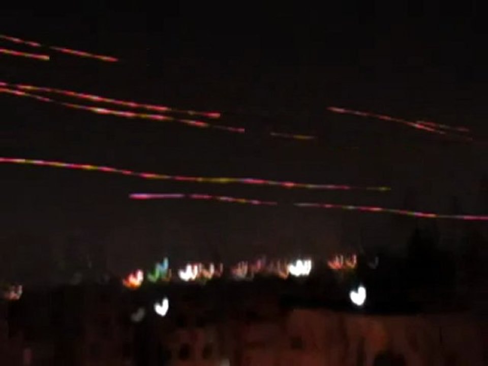 Syria فري برس  حماه المحتلة أطلاق رصاص كثيف من دوار الجب20 6 2012 Hama