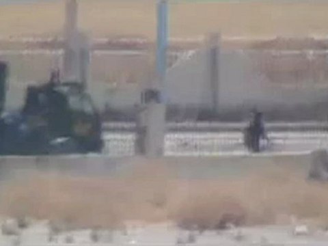 Syria فري برس حماه المحتلة قصف على حي جنوب الملعب بحماة 20 6 2012 Hama