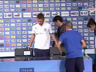 İtalya İngiltere'yi bekliyor