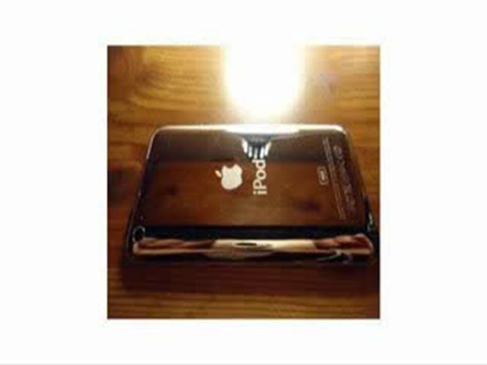 NEW Apple iPod touch 8GB (4th Generation) - Black - Current Version