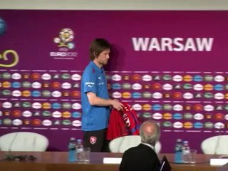 تشيكيا تأمل في شل حركة رونالدو