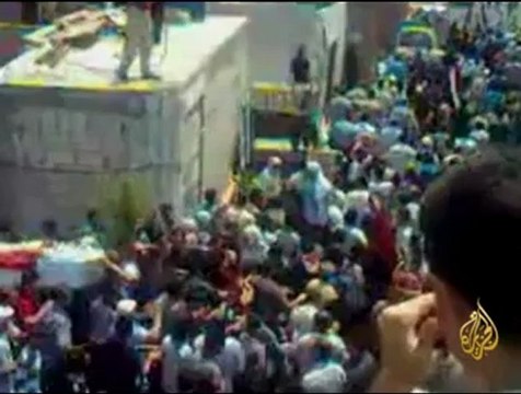 تواصل المظاهرات المطالبة بإسقاط النظام في سوريا