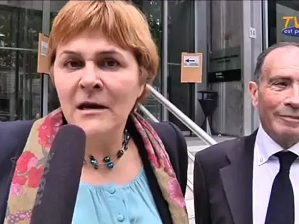 Dominique Voynet au chevet de l'hôpital
