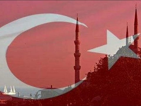 Şehitler anısına şehitler ölmez vatan bölünmez