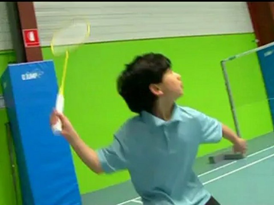 Découvrez la raquette de Badminton Artengo Easy, adaptée spécialement pour les enfants !