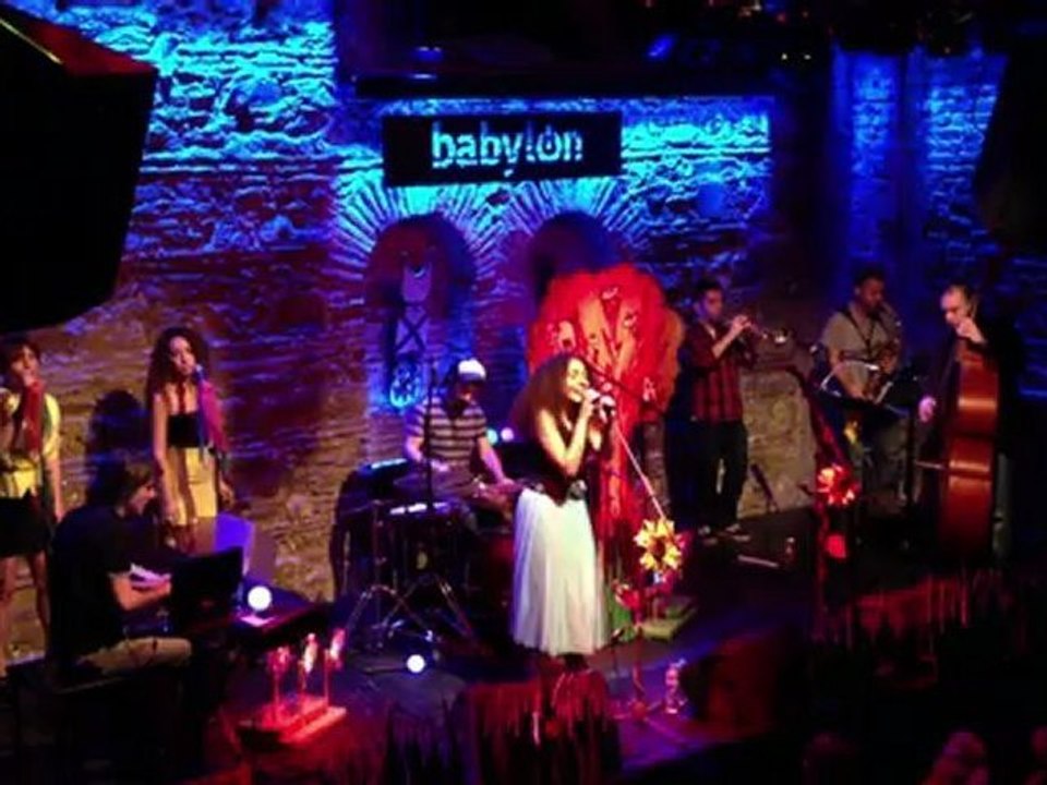 ELİF ÇAĞLAR - JUST BECAUSE