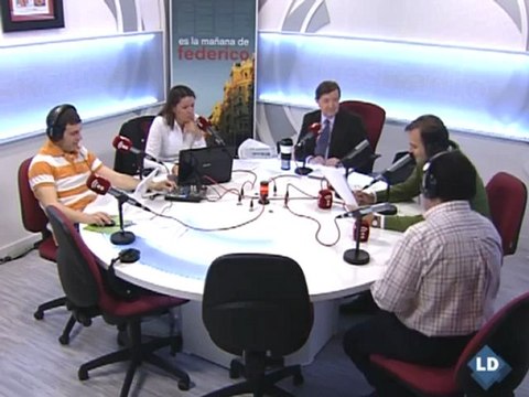 El Grupo Risa: Julio Iglesias canta contra la expropiación de YPF - 25/04/12