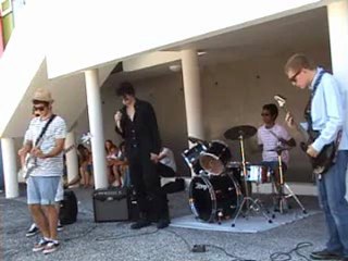 05 - SYRF and Look - Tighten Up (The Black Keys cover)