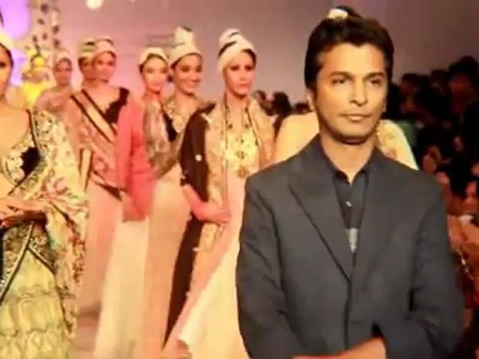 Raf Simons Replaces Galliano Grand-Dior!