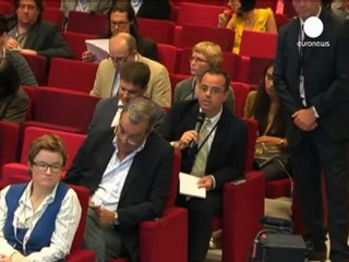 El Eurogrupo presiona a España para que pida la ayuda...