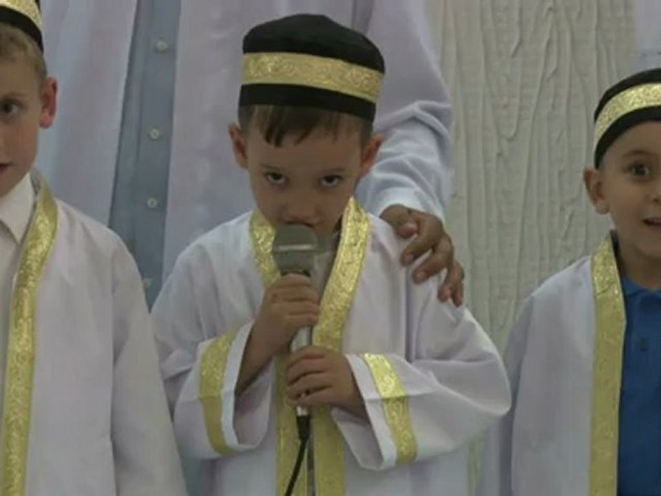 Fatih Medreseleri - Yakuplu Merasimi - Enes Mustafa Çakmak - Fatih Suresi - 15.06.2012