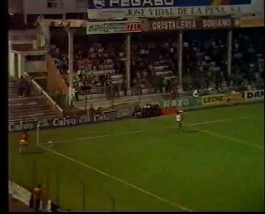 1985.10.27: Racing de Santander 2 - 2 Valencia CF (Resumen)