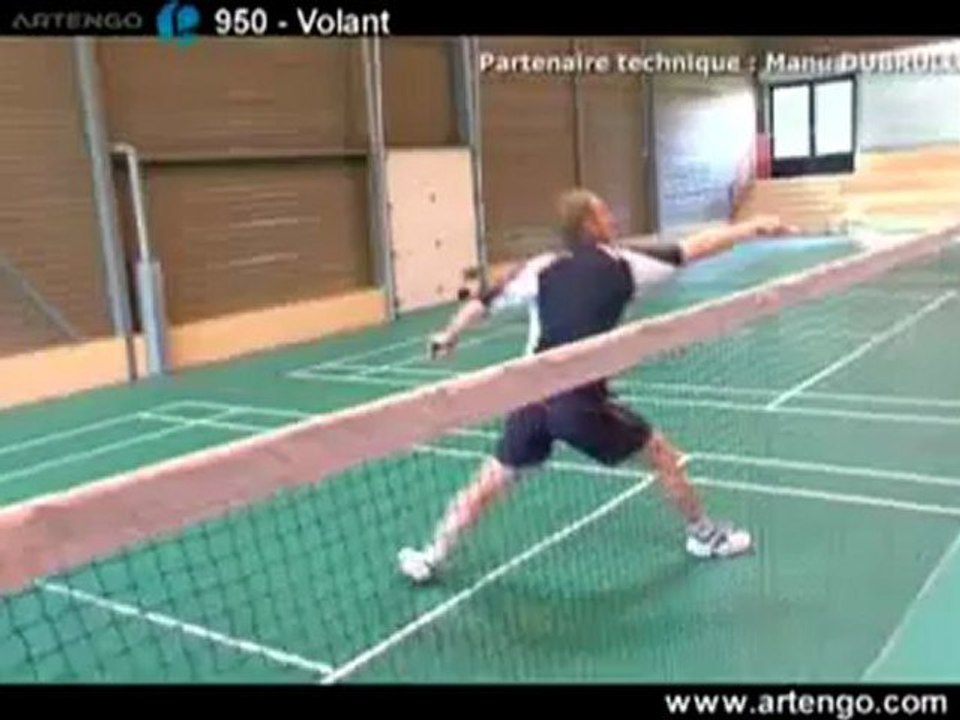 Zoom sur le volant Artengo 950, validé par la FFBA.