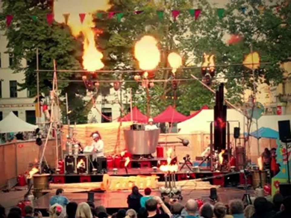 Berlin Lacht 2012 - 'Die Berliner Pyrophoniker' Fire & Sound Show