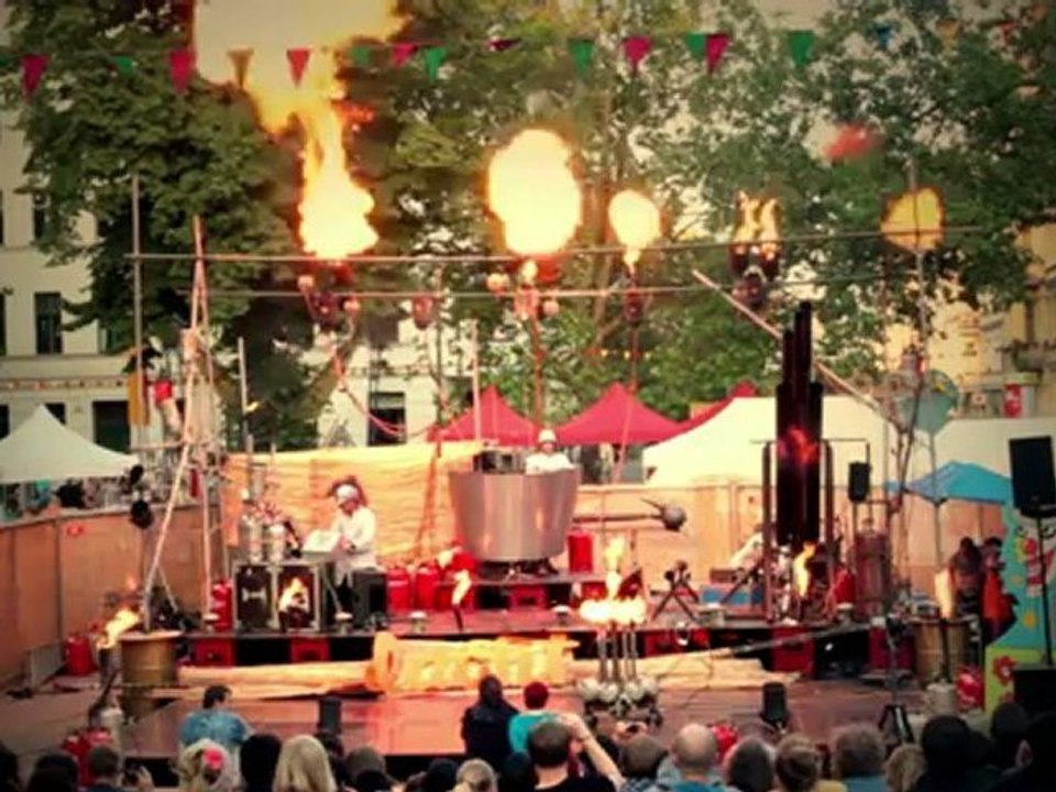 Berlin Lacht 2012 - 'Die Berliner Pyrophoniker' Fire & Sound Show