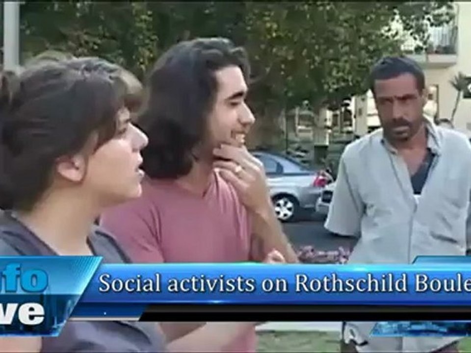Social activists on Rothschild Boulevard
