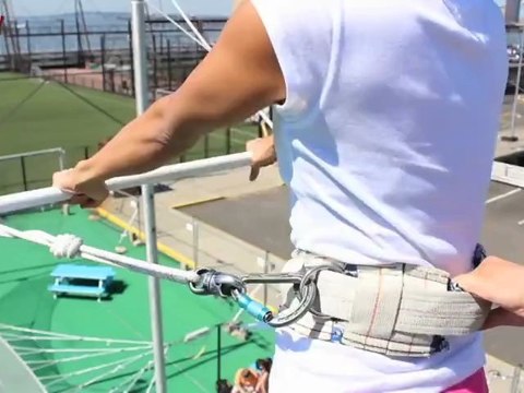 Learn how to fly! Trapeze with Monica