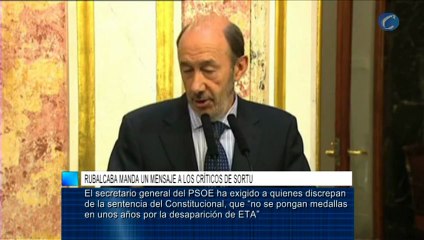 Rubalcaba manda un mensaje a los críticos de Sortu