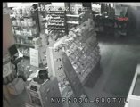 Kar Maskeli Hırsızlar Girdikleri Dükkandan Eli Boş Döndü