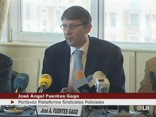 Los sindicatos policiales se querellan contra Conde Pumpido