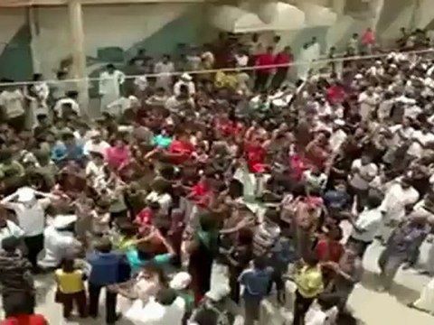 Syrie: Rastane bombardée, manifestations dans plusieurs villes