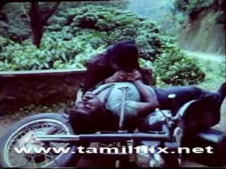 Kazhugu.1981.Tamil.DvDRip.XviD.AC3.MeN_0