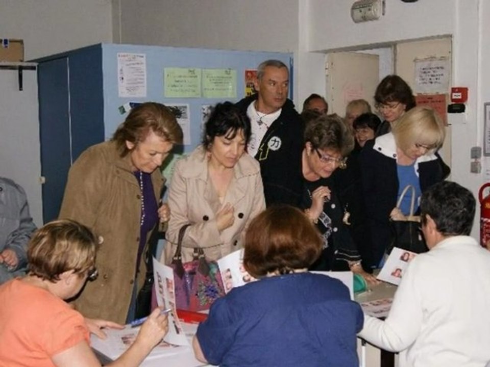 AG 14.06.2012  -  COWBOY  HAT  DANCERS