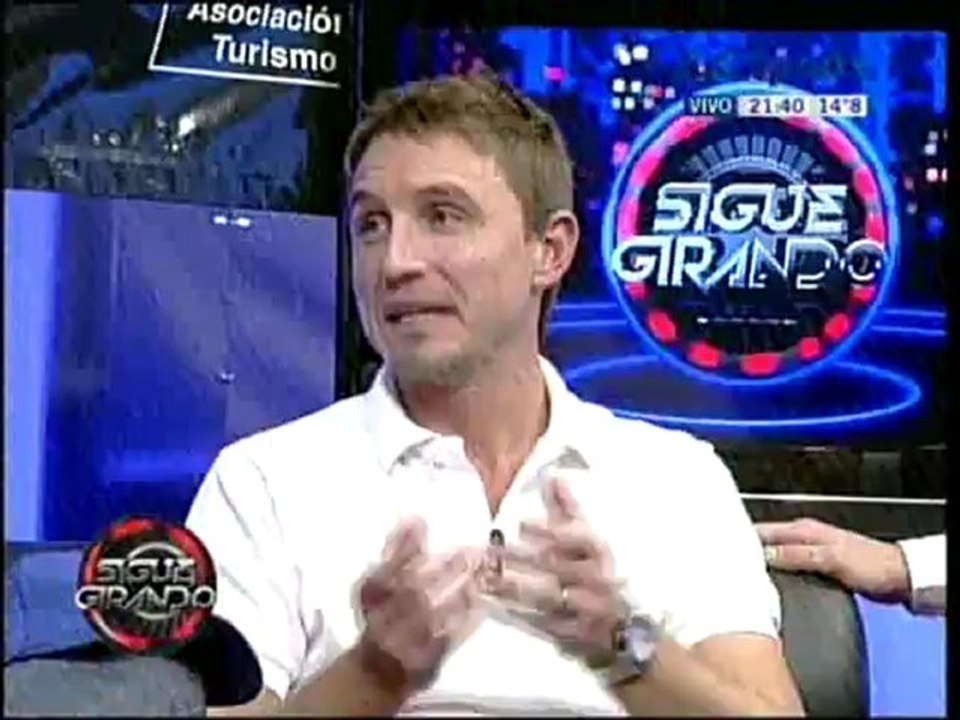 SUPER 8 / APTP/ AF 1.4/ SIGUE GIRANDO/ TyC