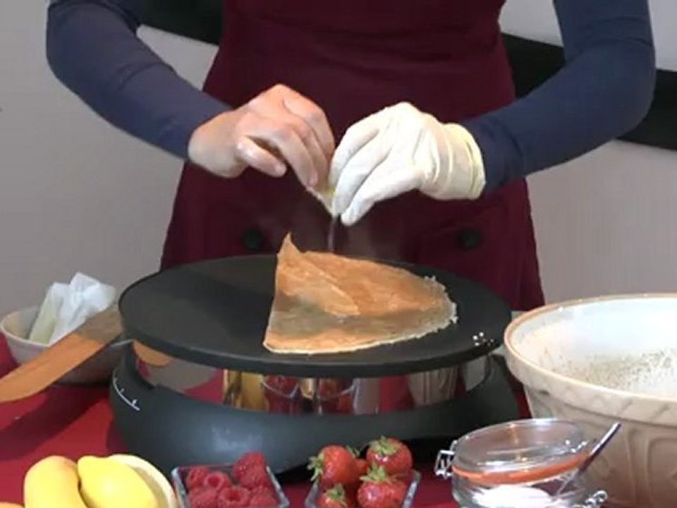 Making French Crepes