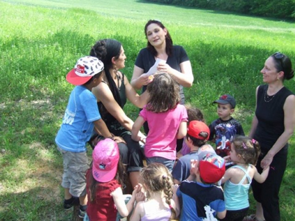Les Moyennes Sections à Trotte-Lapin le 11 mai 2012